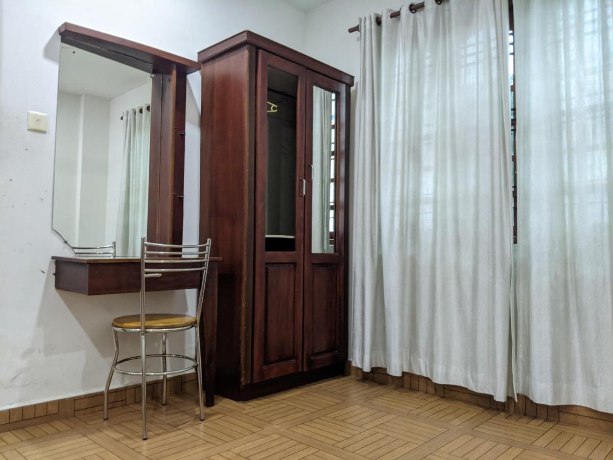 Malabar Plaza Inn Kochi Екстериор снимка