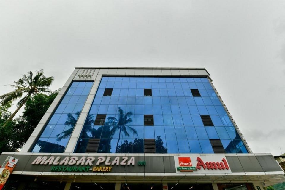 Malabar Plaza Inn Kochi Екстериор снимка