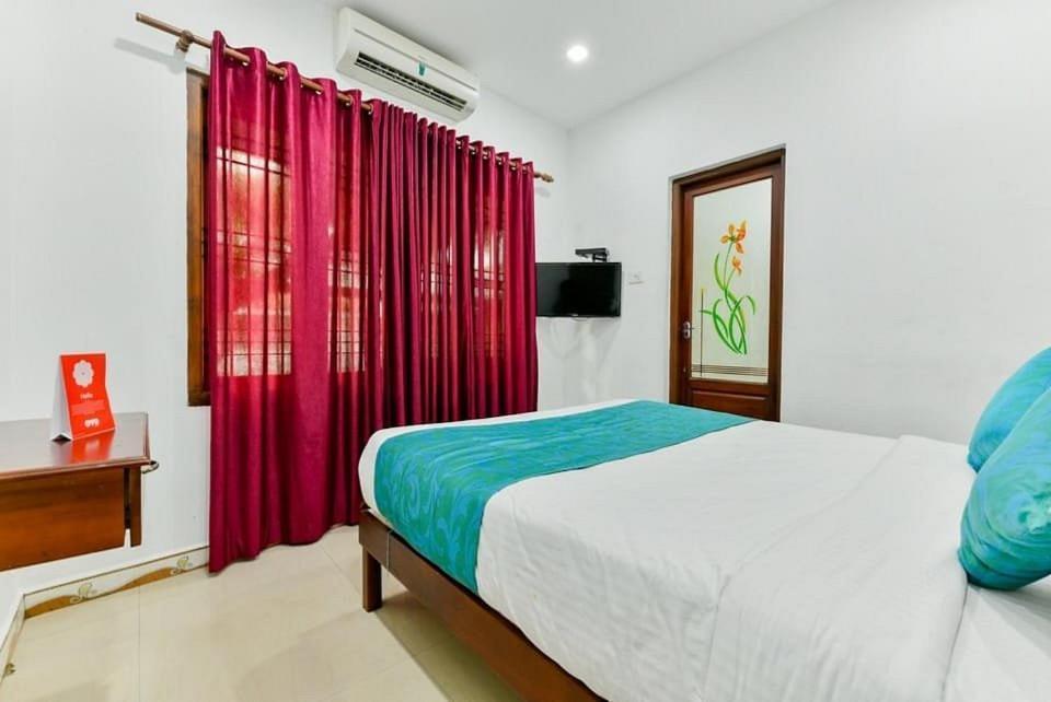 Malabar Plaza Inn Kochi Екстериор снимка